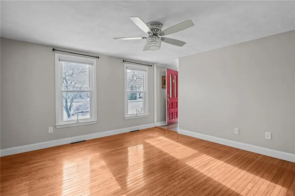 25 Janet Drive Cranston RI 02921