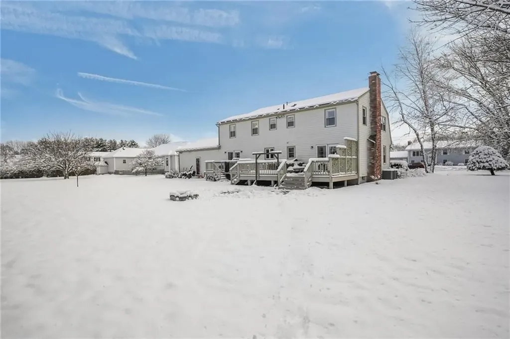 25 Janet Drive Cranston RI 02921