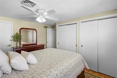 25 Janet Drive Cranston RI 02921