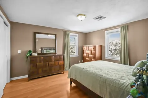 25 Janet Drive Cranston RI 02921