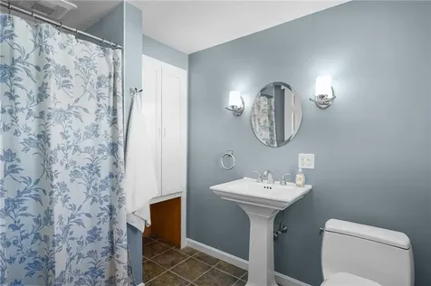 25 Janet Drive Cranston RI 02921