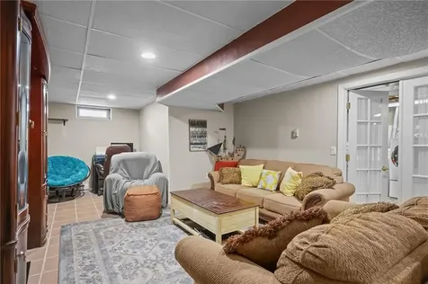 25 Janet Drive Cranston RI 02921