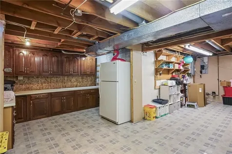 25 Janet Drive Cranston RI 02921