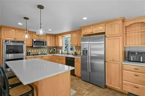 25 Janet Drive Cranston RI 02921