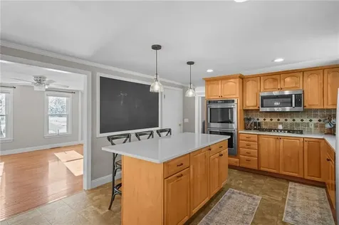 25 Janet Drive Cranston RI 02921