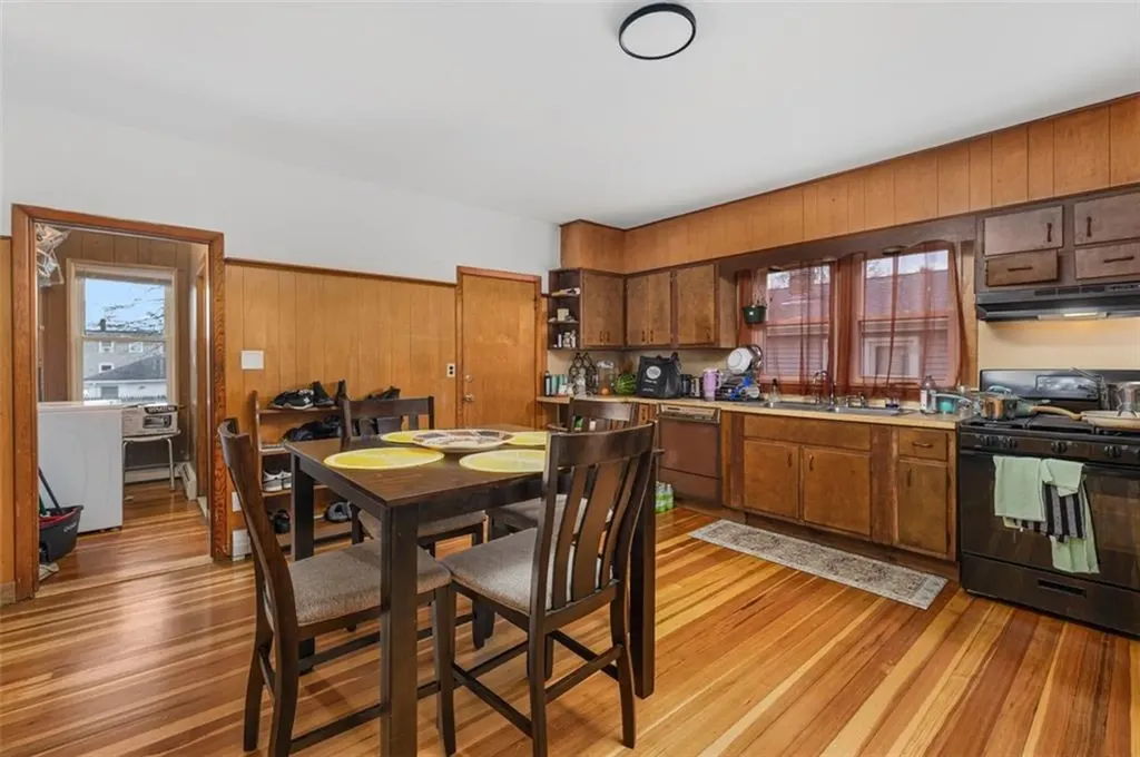54 Randall Street Cranston RI 02920