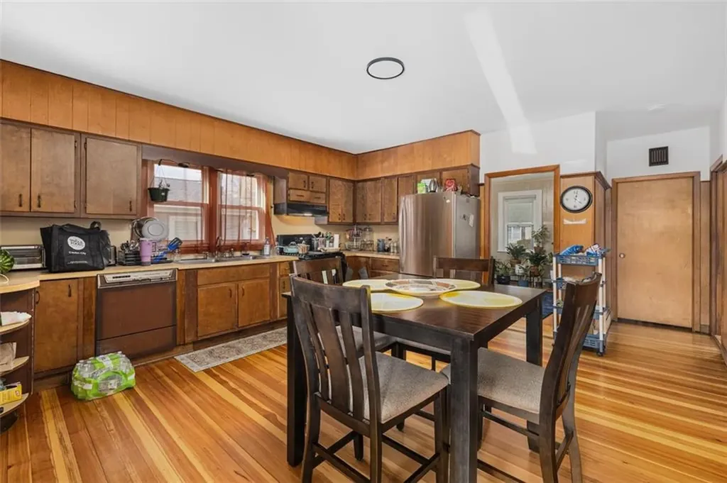 54 Randall Street Cranston RI 02920