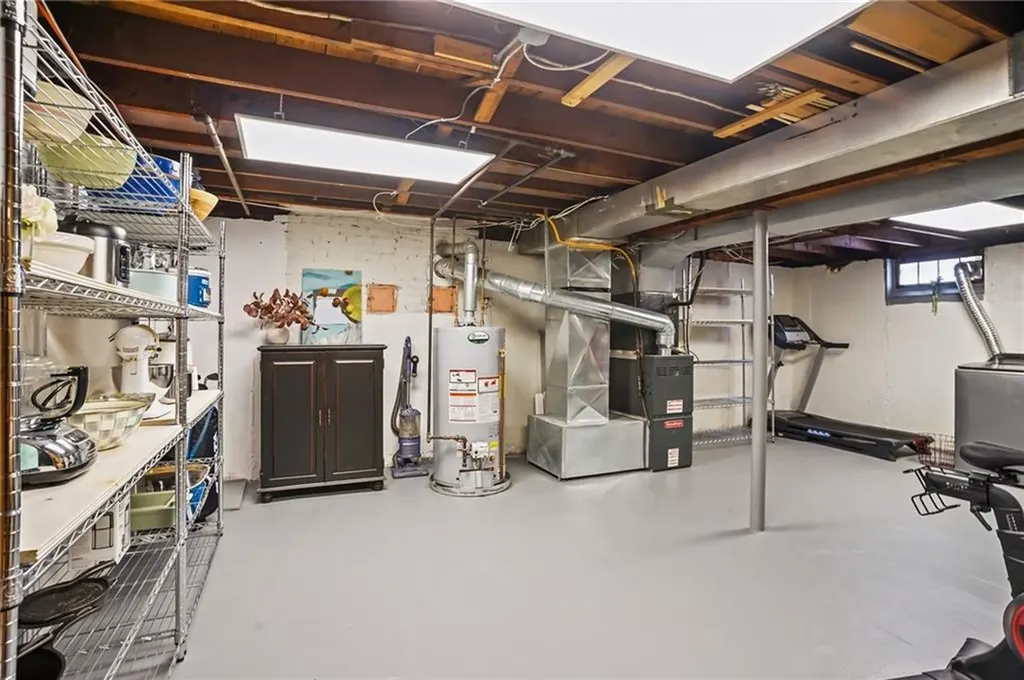 44 Westbrook Road Warwick RI 02886