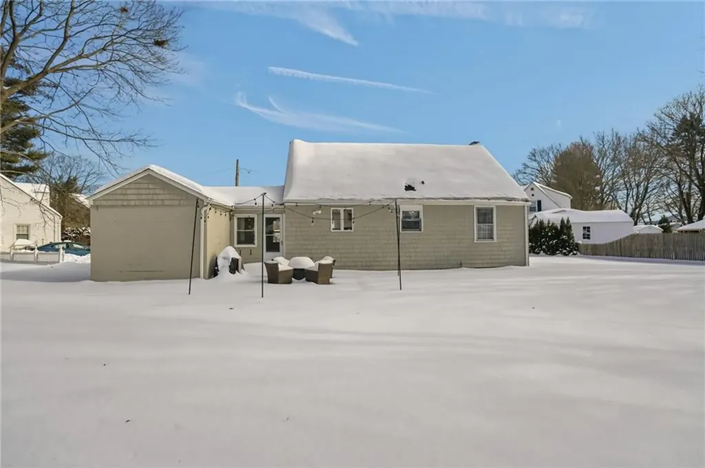 44 Westbrook Road Warwick RI 02886