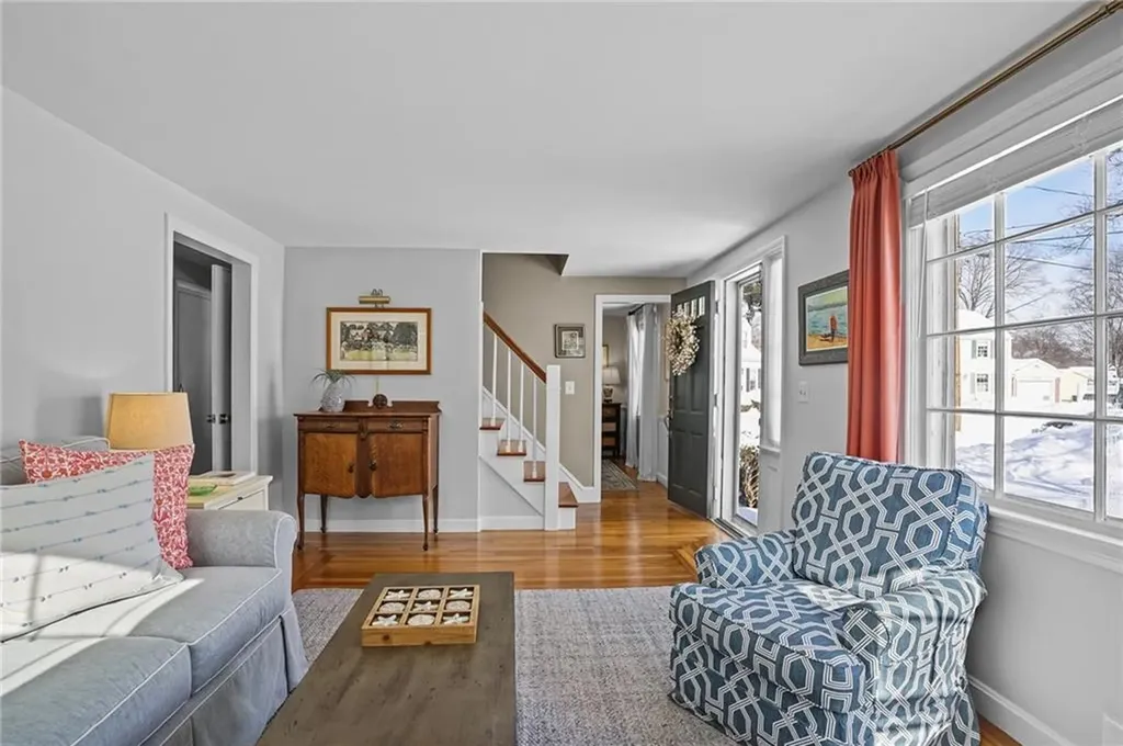 44 Westbrook Road Warwick RI 02886