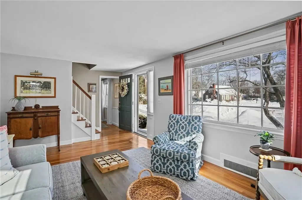 44 Westbrook Road Warwick RI 02886