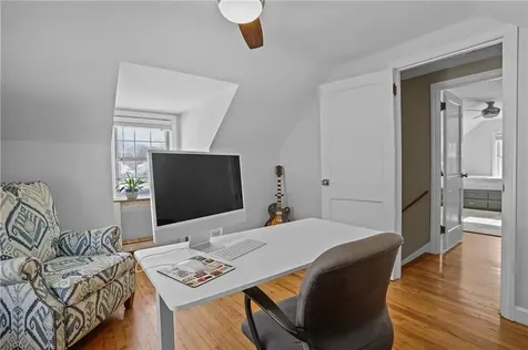 44 Westbrook Road Warwick RI 02886