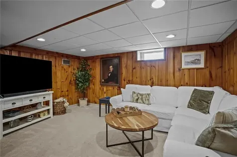 44 Westbrook Road Warwick RI 02886