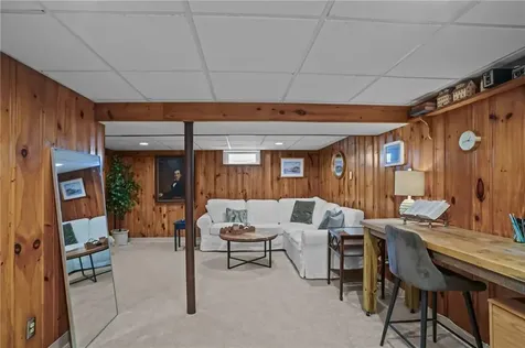 44 Westbrook Road Warwick RI 02886