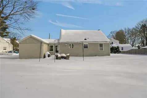 44 Westbrook Road Warwick RI 02886