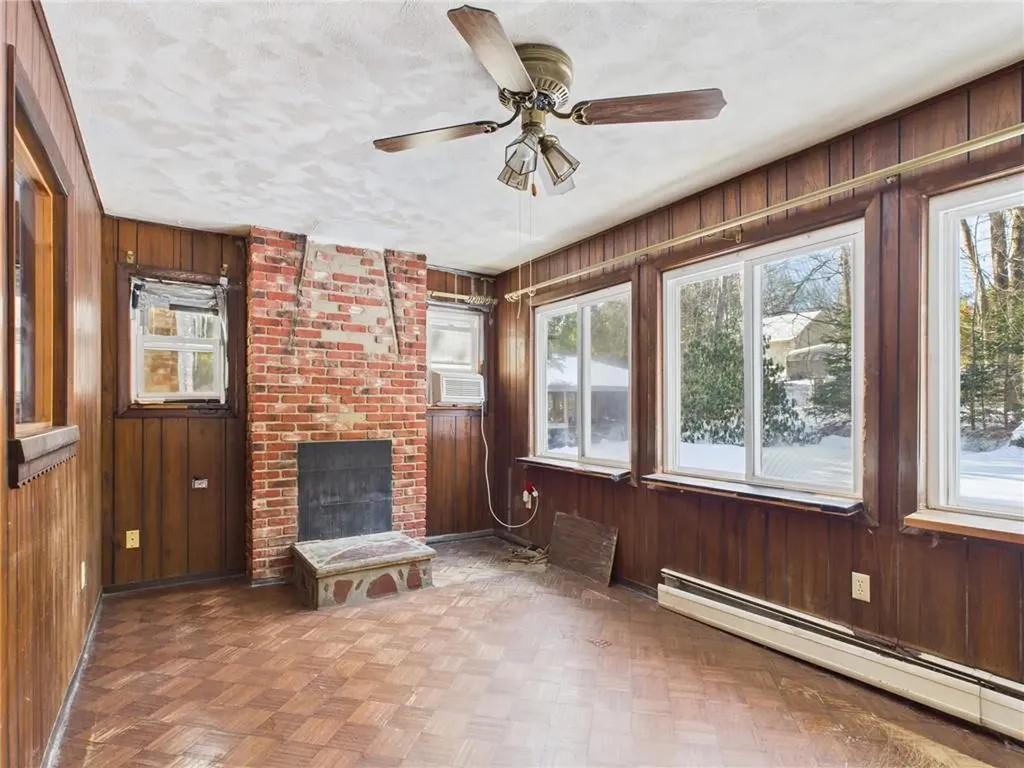 106 Bishop Hill Road Johnston RI 02919