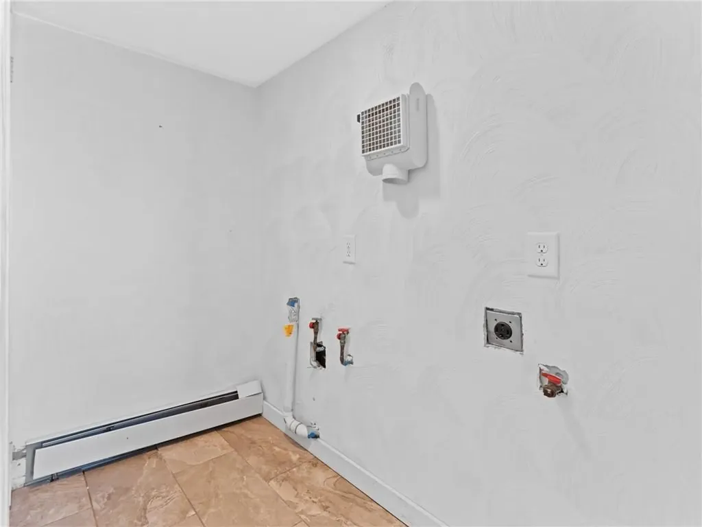 94 Holmes Road Warwick RI 02886