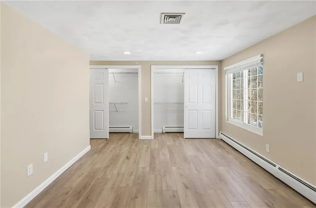 33 Eagle Run Warwick RI 02818