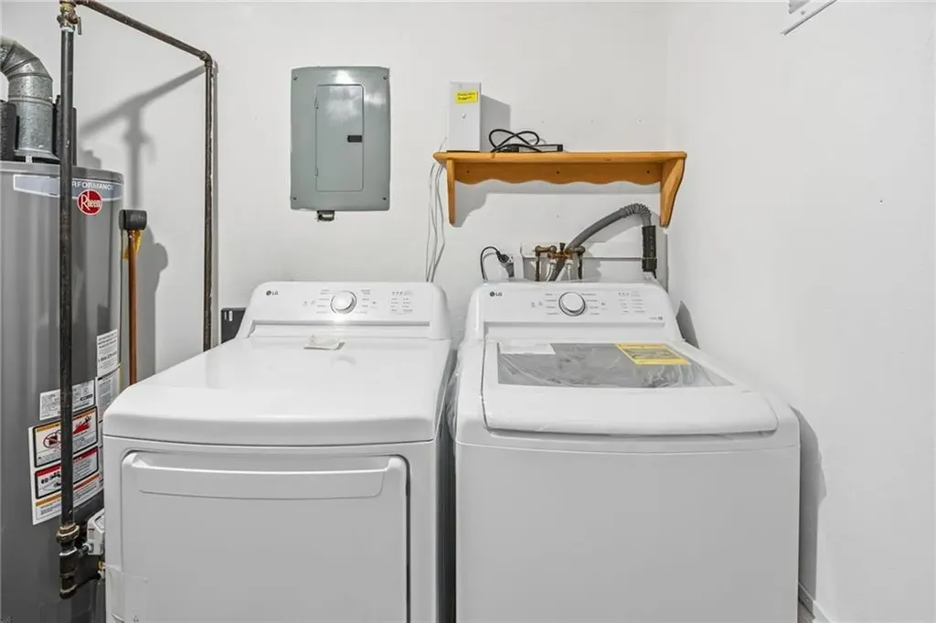 33 Eagle Run Warwick RI 02818