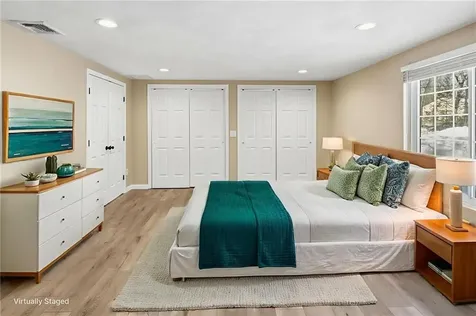 33 Eagle Run Warwick RI 02818