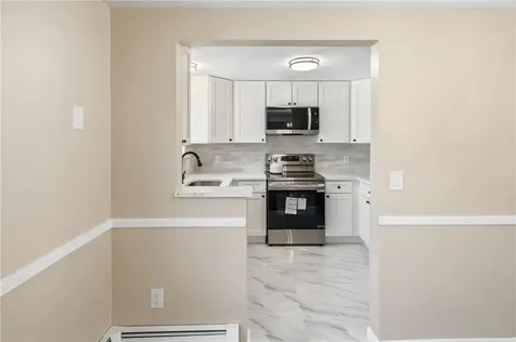 33 Eagle Run Warwick RI 02818