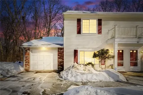 33 Eagle Run Warwick RI 02818