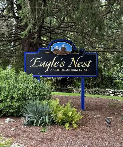 33 Eagle Run Warwick RI 02818