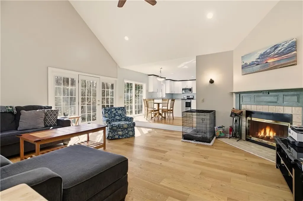 141 Laurel Ridge Lane North Kingstown RI 02852