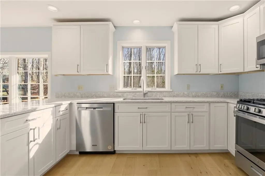 141 Laurel Ridge Lane North Kingstown RI 02852