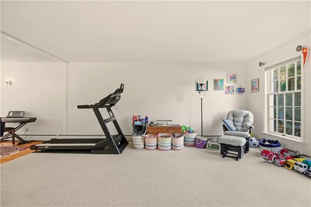 141 Laurel Ridge Lane North Kingstown RI 02852