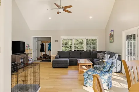 141 Laurel Ridge Lane North Kingstown RI 02852