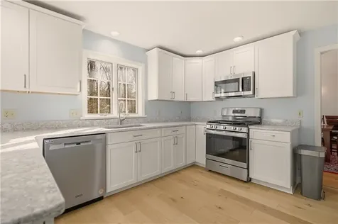 141 Laurel Ridge Lane North Kingstown RI 02852