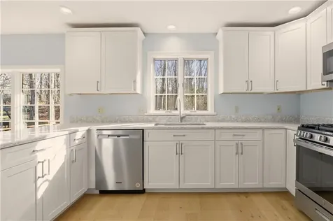 141 Laurel Ridge Lane North Kingstown RI 02852