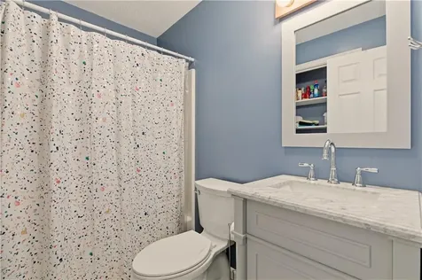 141 Laurel Ridge Lane North Kingstown RI 02852