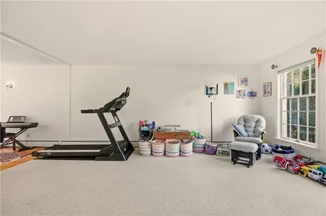 141 Laurel Ridge Lane North Kingstown RI 02852