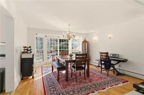 141 Laurel Ridge Lane North Kingstown RI 02852