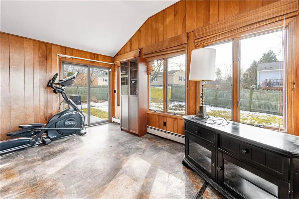 25 Mathew Road Tiverton RI 02878