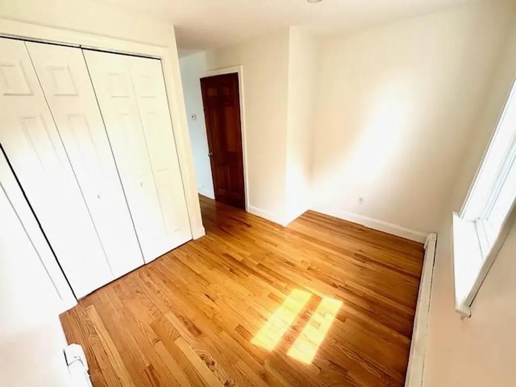 25 Mathew Road Tiverton RI 02878