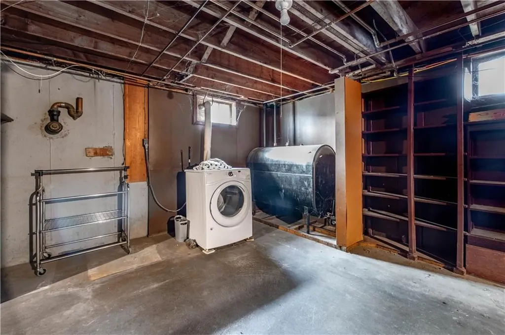 25 Mathew Road Tiverton RI 02878