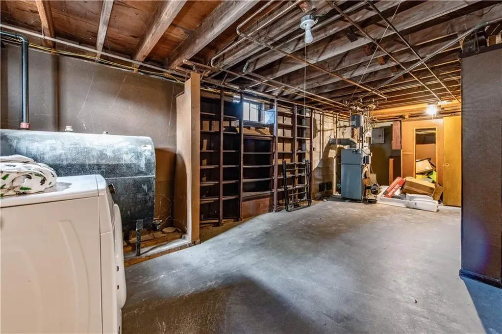 25 Mathew Road Tiverton RI 02878