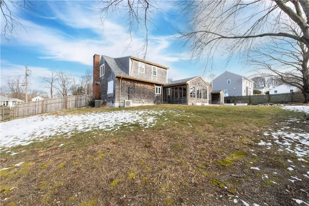 25 Mathew Road Tiverton RI 02878