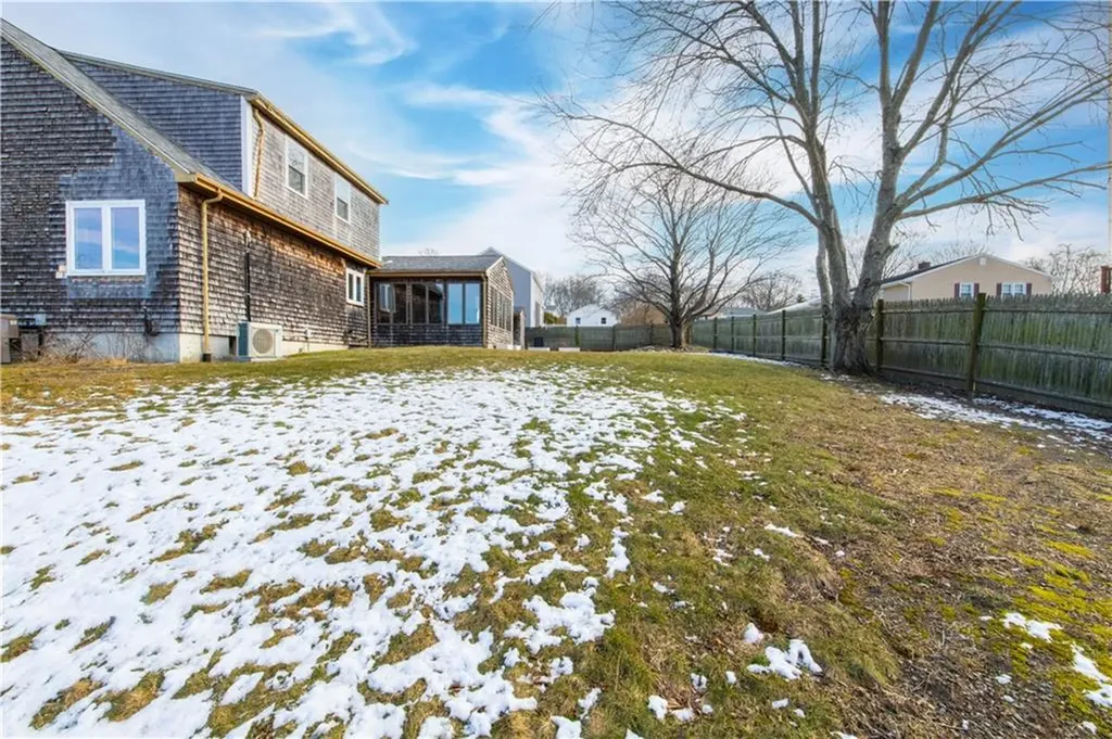 25 Mathew Road Tiverton RI 02878