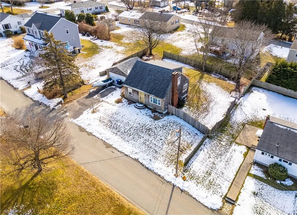 25 Mathew Road Tiverton RI 02878