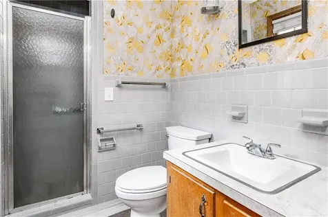 25 Mathew Road Tiverton RI 02878