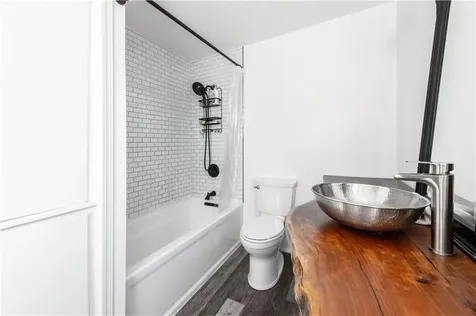 25 Mathew Road Tiverton RI 02878