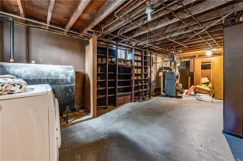 25 Mathew Road Tiverton RI 02878