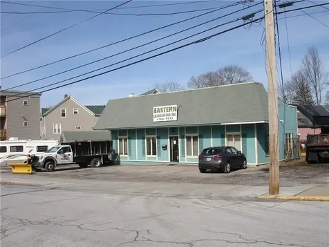 188 Willow Street Woonsocket RI 02895