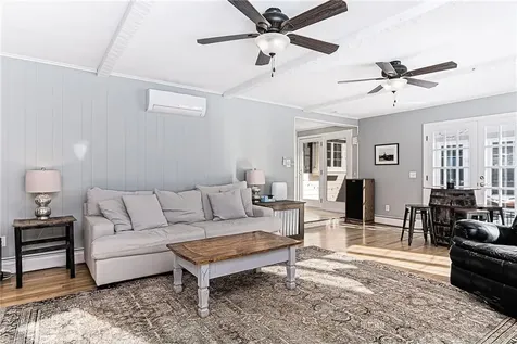 170 Medford Street Warwick RI 02889