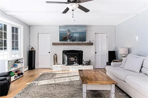 170 Medford Street Warwick RI 02889