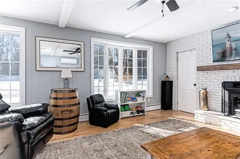 170 Medford Street Warwick RI 02889